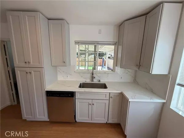 Reseda, CA 91335,19148 saticoy