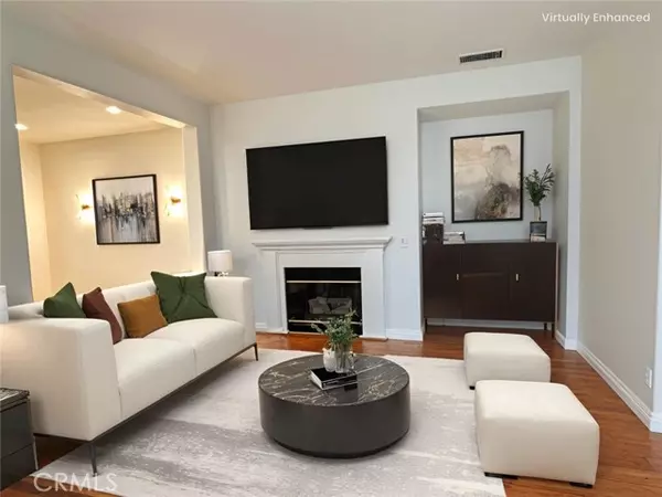 Irvine, CA 92602,2 Dearborn