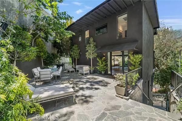 Los Angeles, CA 90069,1782 Viewmont DR