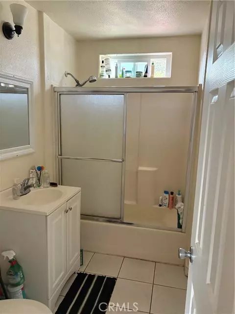 Santa Ana, CA 92704,2521 STANFORD ST