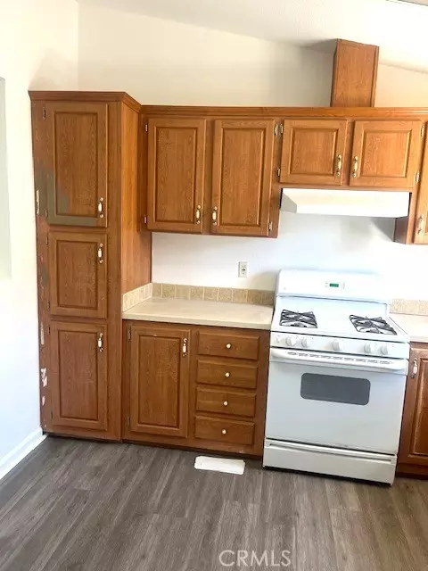 Van Nuys, CA 91405,7560 Woodman  Pl Spc #73