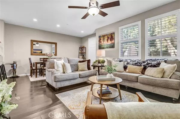 Simi Valley, CA 93063,2245 Rolling River LN 2