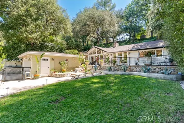 5220 Palm DR, La Canada Flintridge, CA 91011