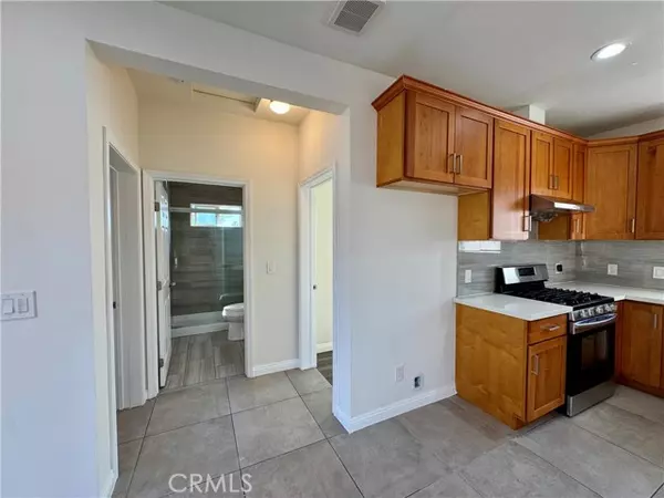 Pomona, CA 91766,729 W 12th ST