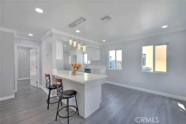 San Bernardino, CA 92404,2048 Belle st