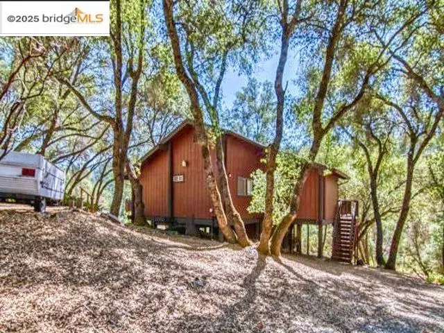 19563 Cottonwood St., Groveland, CA 95321-0000