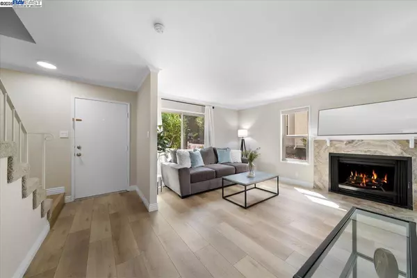 Moraga, CA 94556,427 Chalda Wy.