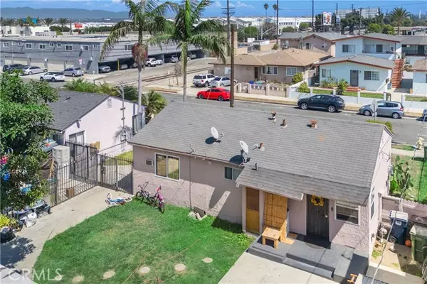 Hawthorne, CA 90250,12443 York AVE