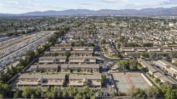 North Hollywood, CA 91605,12346 12346 Runnymede 5