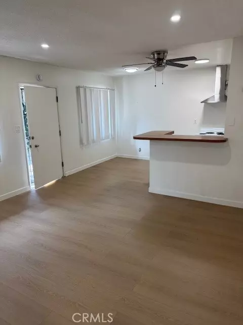 Long Beach, CA 90804,1041 Bennett