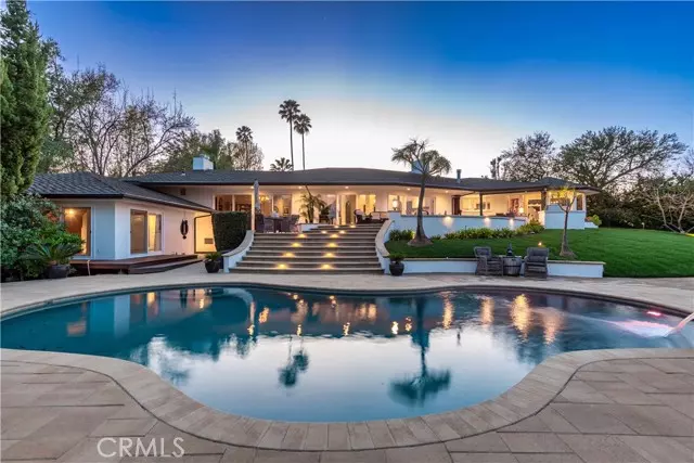 4854 Nomad DR, Woodland Hills, CA 91364