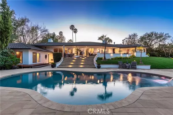 4854 Nomad DR, Woodland Hills, CA 91364