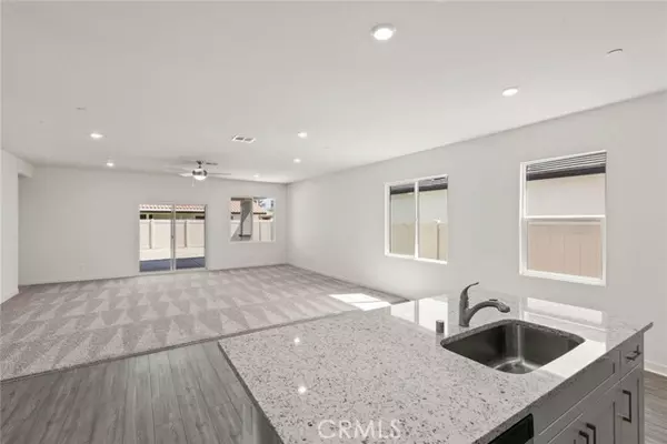 Indio, CA 92201,42495 Aruba CT