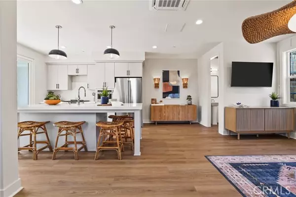 Huntington Beach, CA 92648,19051 Main ST 113