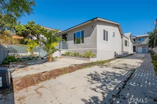 Los Angeles, CA 90027,1834 N Alexandria AVE