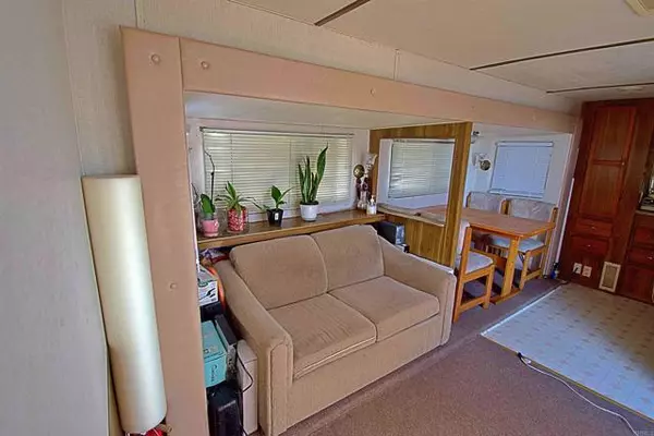 Chula Vista, CA 91910,708 H ST 25