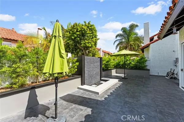 Huntington Beach, CA 92648,711 Ashland DR