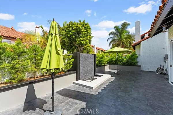 Huntington Beach, CA 92648,711 Ashland DR