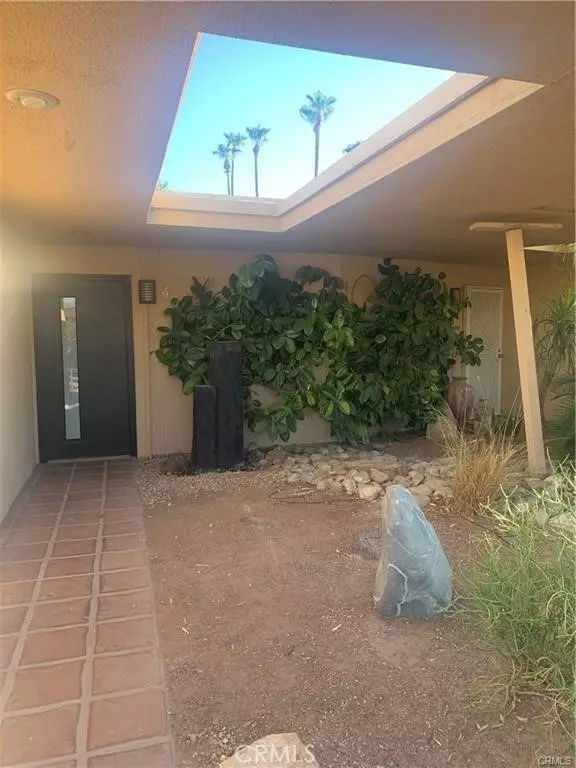 Bermuda Dunes, CA 92203,42425 Adams ST