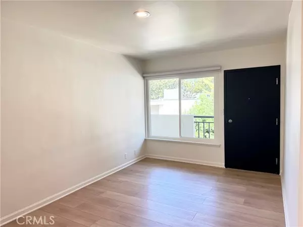 Pasadena, CA 91101,251 N Oakland Ave 8