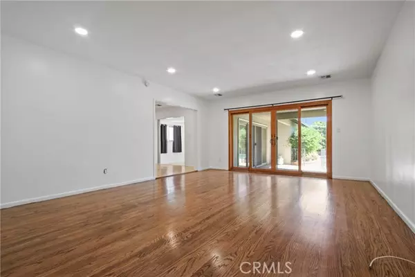 Burbank, CA 91506,510 S Sparks