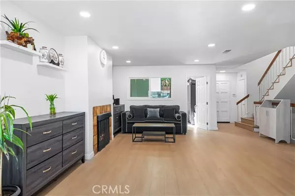 Monterey Park, CA 91755,527 Pomelo AVE E