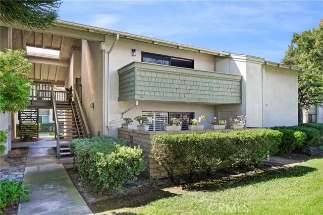 8633 Portola Court 15-F, Huntington Beach, CA 92646