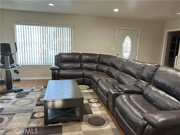 Long Beach, CA 90807,3246 Locust AVE