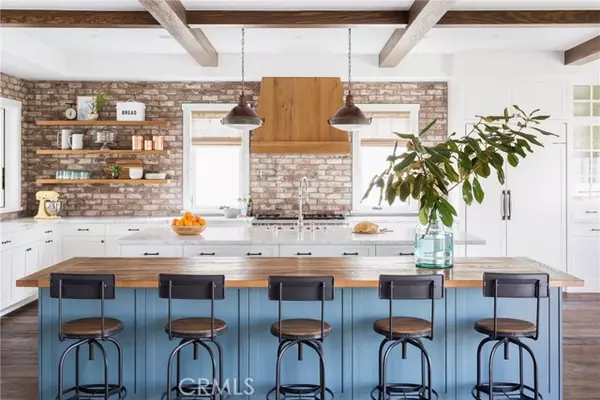 Palos Verdes Estates, CA 90274,1024 Via Nogales
