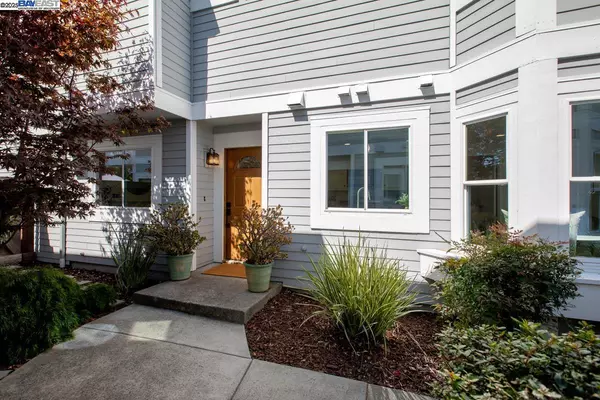 Alameda, CA 94502,158 Oak Park Dr