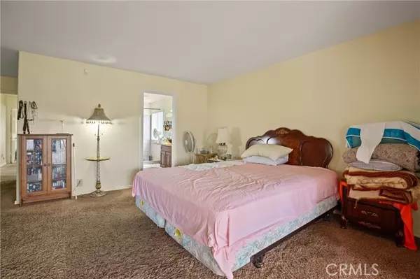 Desert Hot Springs, CA 92240,8841 Oakmount BLD