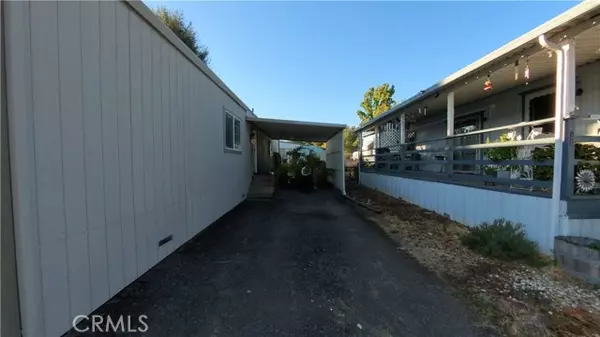 Kelseyville, CA 95451,5701 Live Oak Drive 37