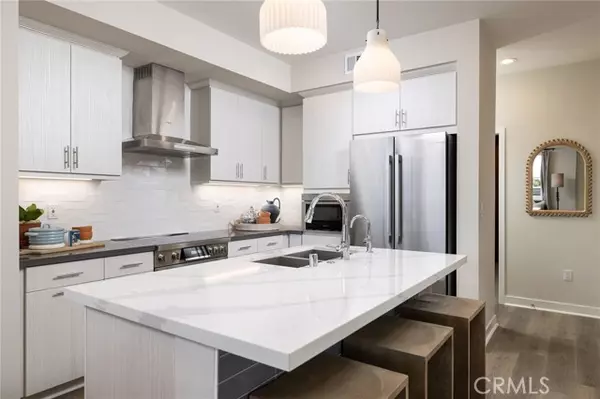 121 Towns AVE, Upland, CA 91786