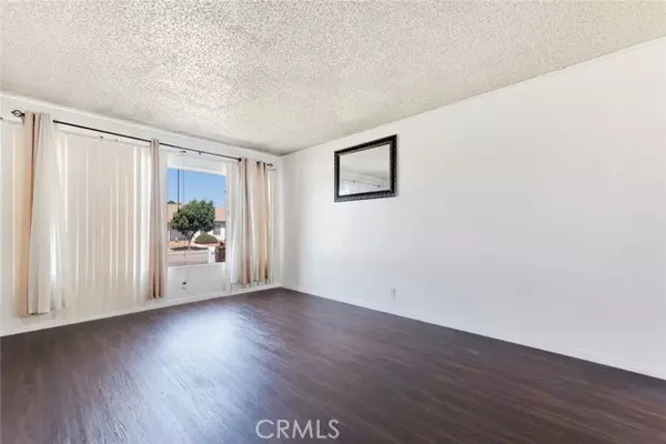 Compton, CA 90220,2314 W Raymond ST