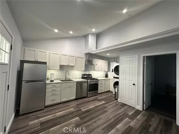 30690 Lakefront Drive A, Agoura Hills, CA 91301