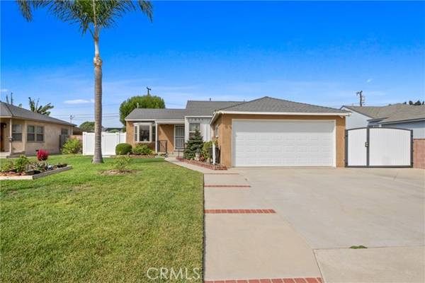 11051 Tarawa DR, Los Alamitos, CA 90720