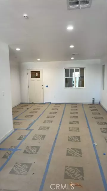 Lancaster, CA 93534,45604 Cedar AVE