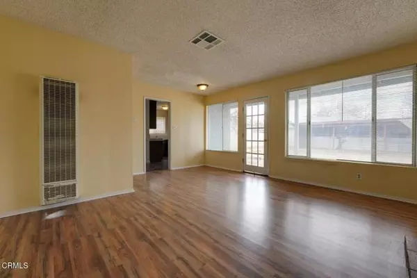 Lancaster, CA 93534,44059 Fern AVE