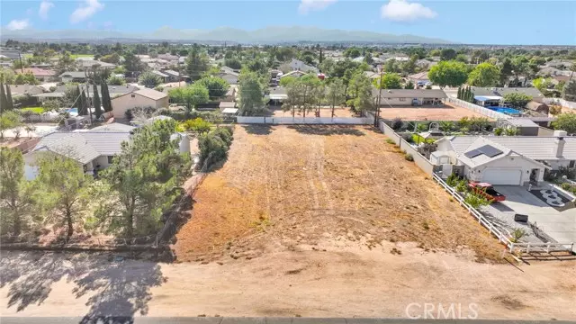 0 I AVE, Hesperia, CA 92345