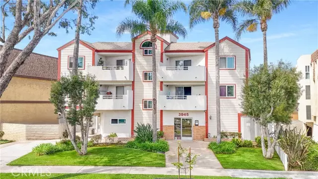 3945 N Virginia RD, Long Beach, CA 90807