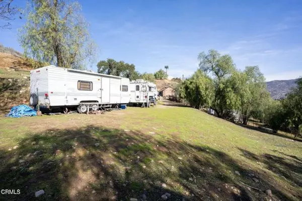 Simi Valley, CA 93063,5946 Oak Knolls RD