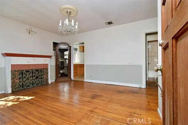 Burbank, CA 91505,1121 N Frederic ST