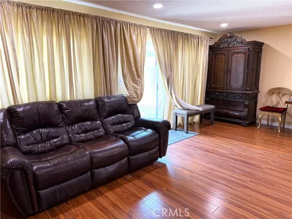 Reseda, CA 91335,6629 Wilbur AVE 22