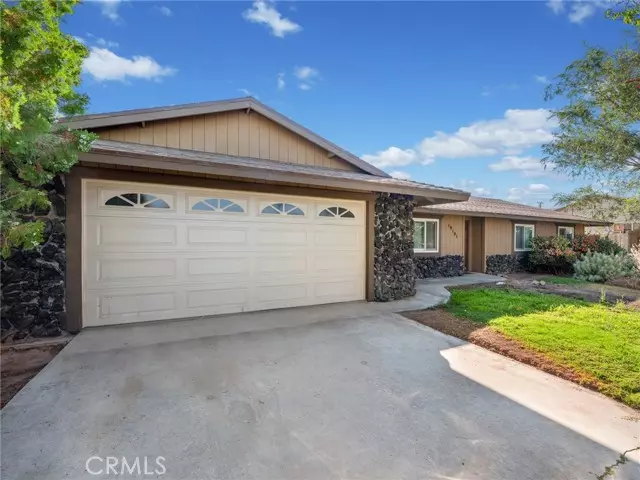 19101 Live Oak, Hesperia, CA 92345