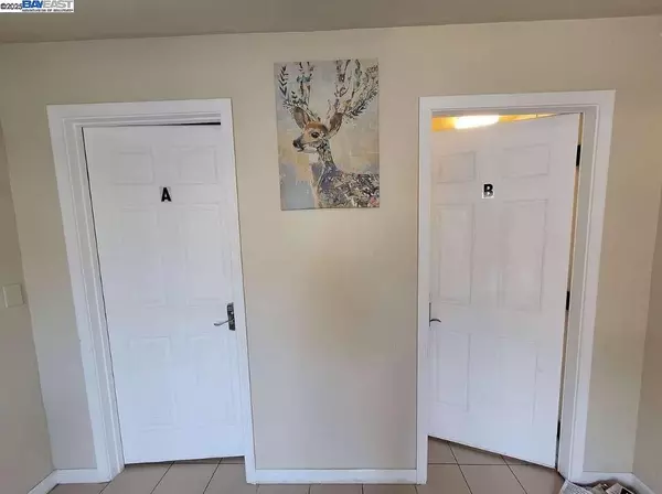 Daly City, CA 94014,896 Lausanne AVE