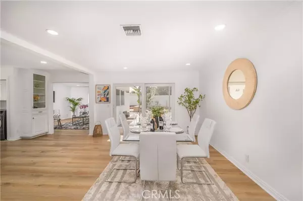 Woodland Hills, CA 91367,24244 Friar ST