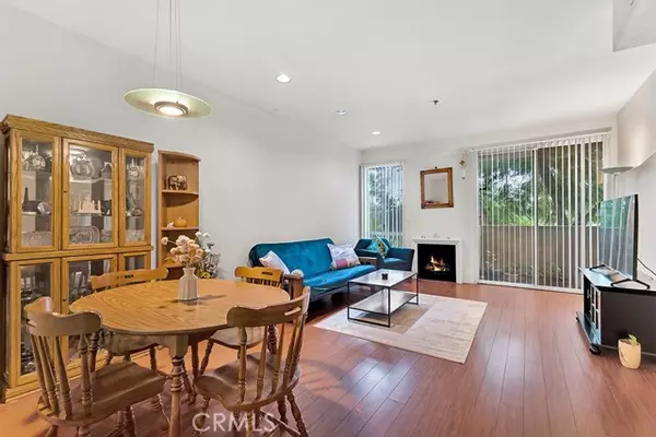 19350 Sherman Way 103, Reseda, CA 91335