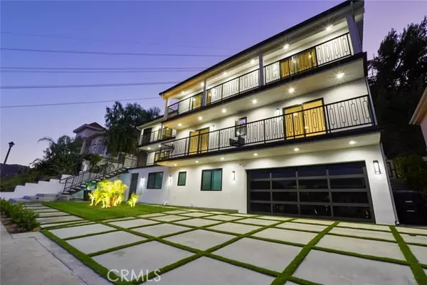 3381 Oakmont VW, Glendale, CA 91208