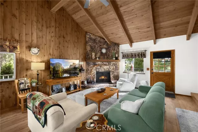 27963 St. Bernard Ln, Lake Arrowhead, CA 92352
