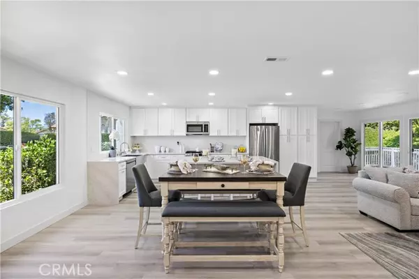 Mission Viejo, CA 92692,23902 VIA LUGONES